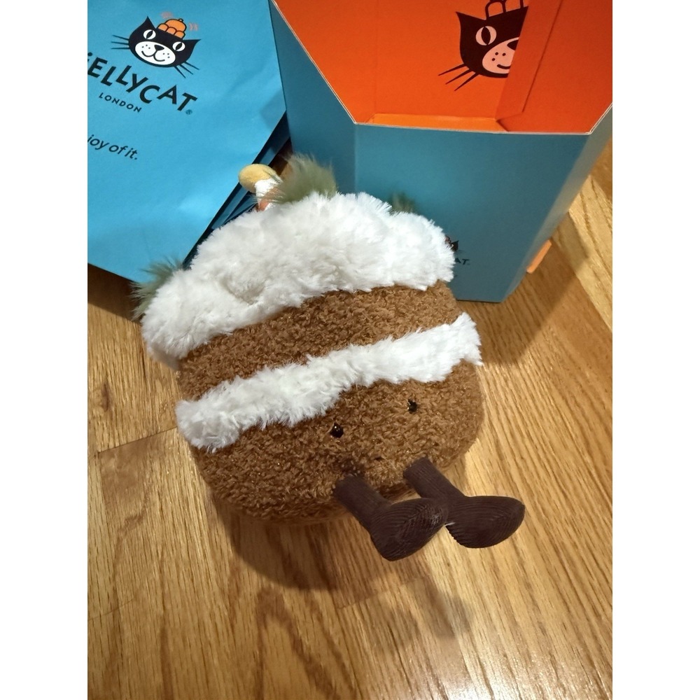 Jellycat Amuseables Carrot Cake (Chicago In Store Exclusive) New With Box & Bag